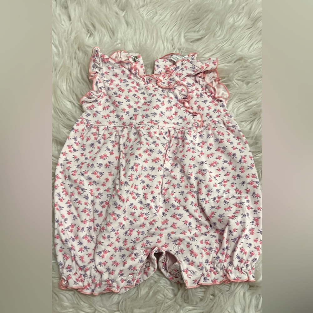 Kissy Kissy bubble- worn once. Like brand new